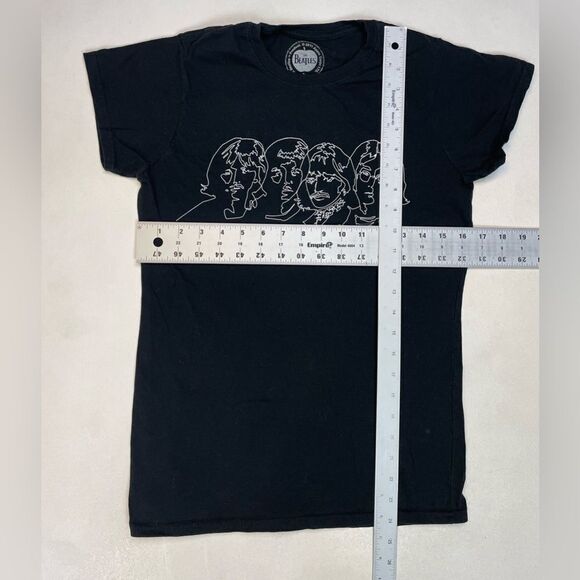The Beatles On Apple Graphic T-shirt Women XS Black Short Sleeve Music - Picture 5 of 5